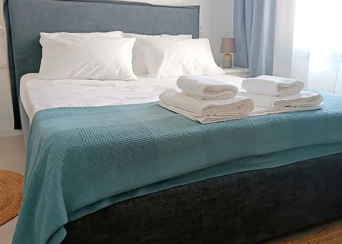 Kea Experience - The Triple * Korissia (Kea)